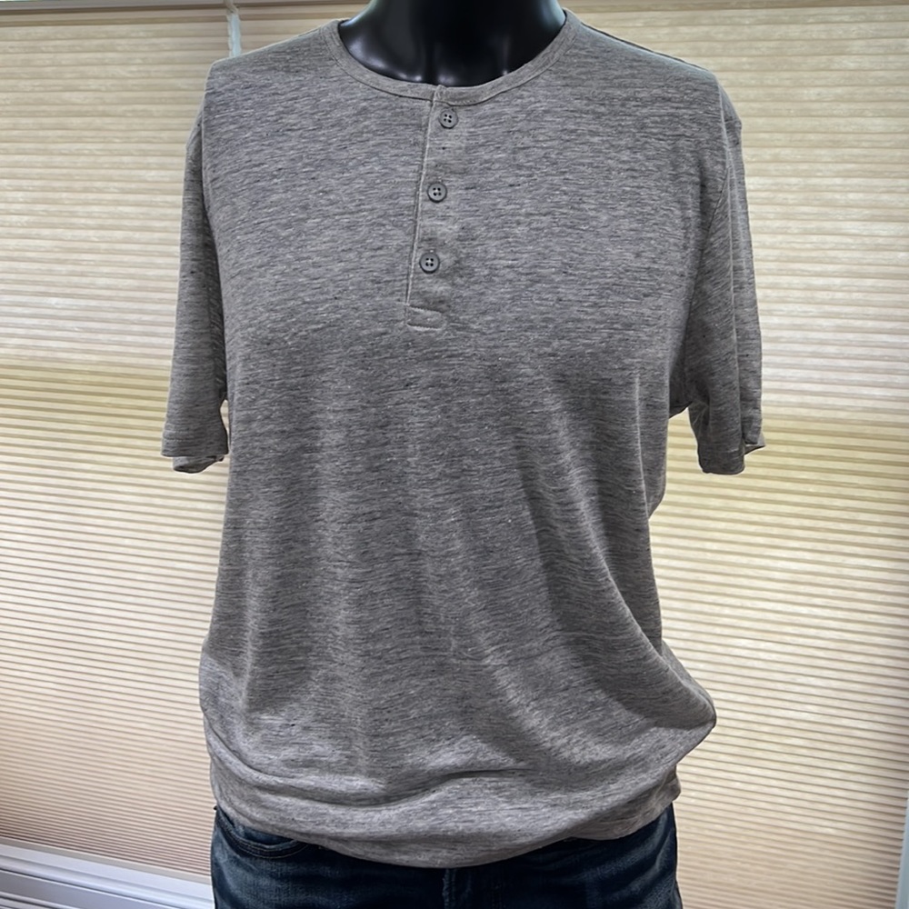 Onia
Linen Short Sleeve Henley